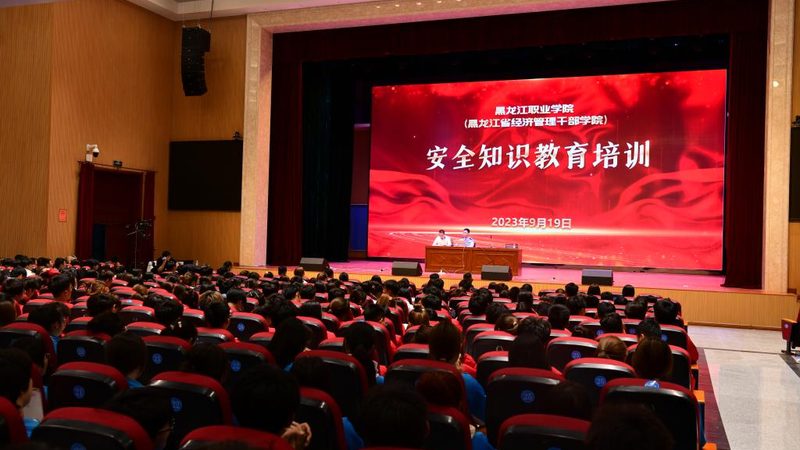 小标题：二战考生英语作文痛点分析